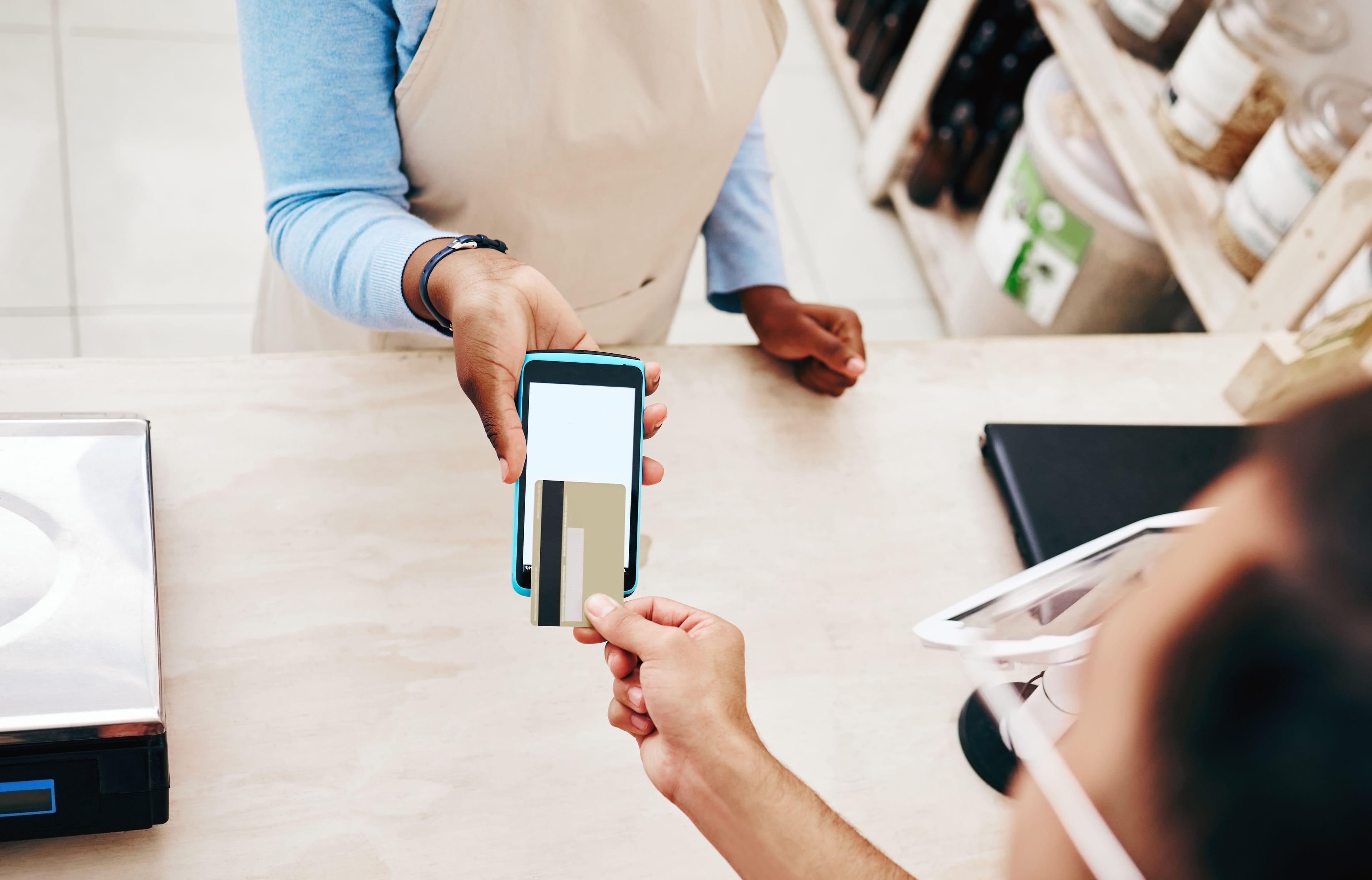 Empowering Modern Commerce: Advantages of Mobile Point-of-Sale Systems